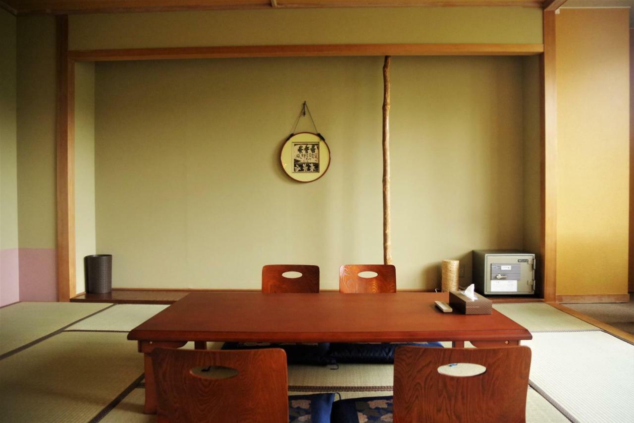 Higashikawa K'S House Hokkaido - Asahidake Onsen Hostel מראה חיצוני תמונה