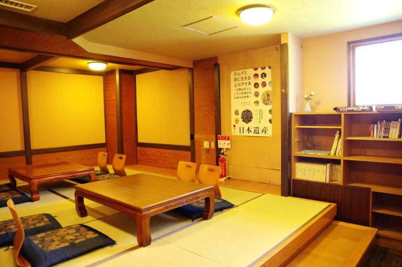 Higashikawa K'S House Hokkaido - Asahidake Onsen Hostel מראה חיצוני תמונה